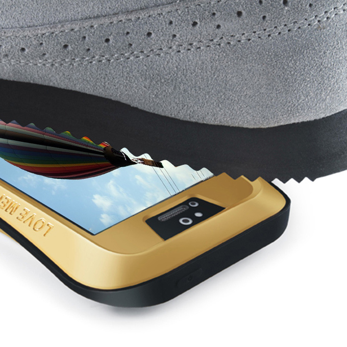 Love Mei Water/Dirt/Shockproof Protective Case for iPhone 5/5S - Gold