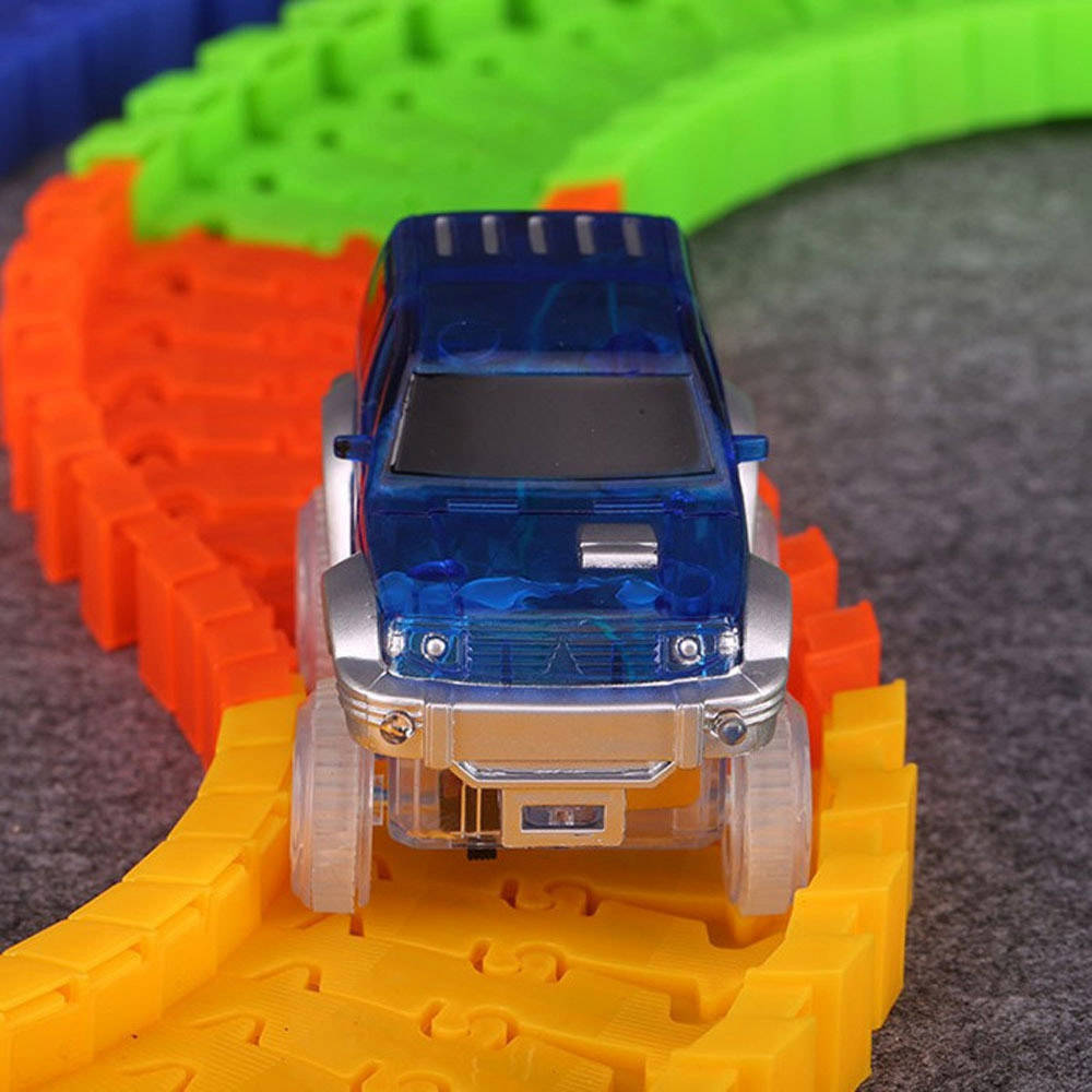 Magic Tracks Led Racing Car Assembly Toy 220pcs Race Track + 1pc LED Car