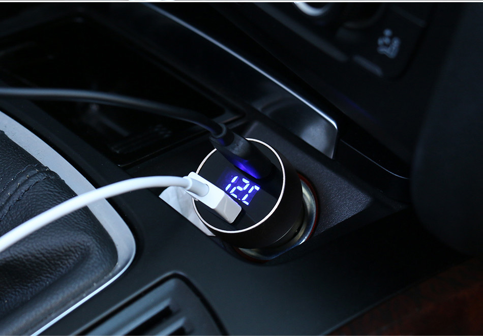 USAMS US-CC019 Dual USB Ports Smart Car Charger 5V 3.4A Fast Charge Wide Compatibility Multi-Protections with LCD Digital Display - Black