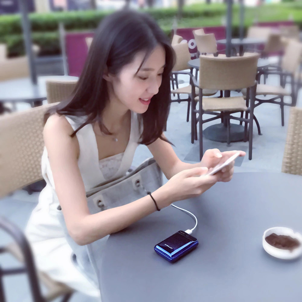 Teclast A10 10000mAh Power Bank Dual USB Ports 2.1A Quick Charge LED Indicator - Gray