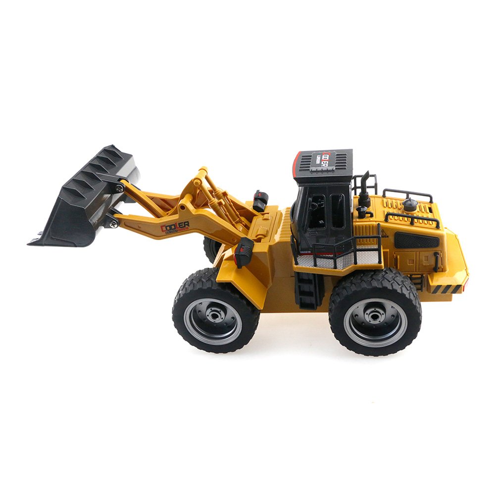 Cooler 1:18 2.4G 6CH RC Bulldozer Car RTR - Brown