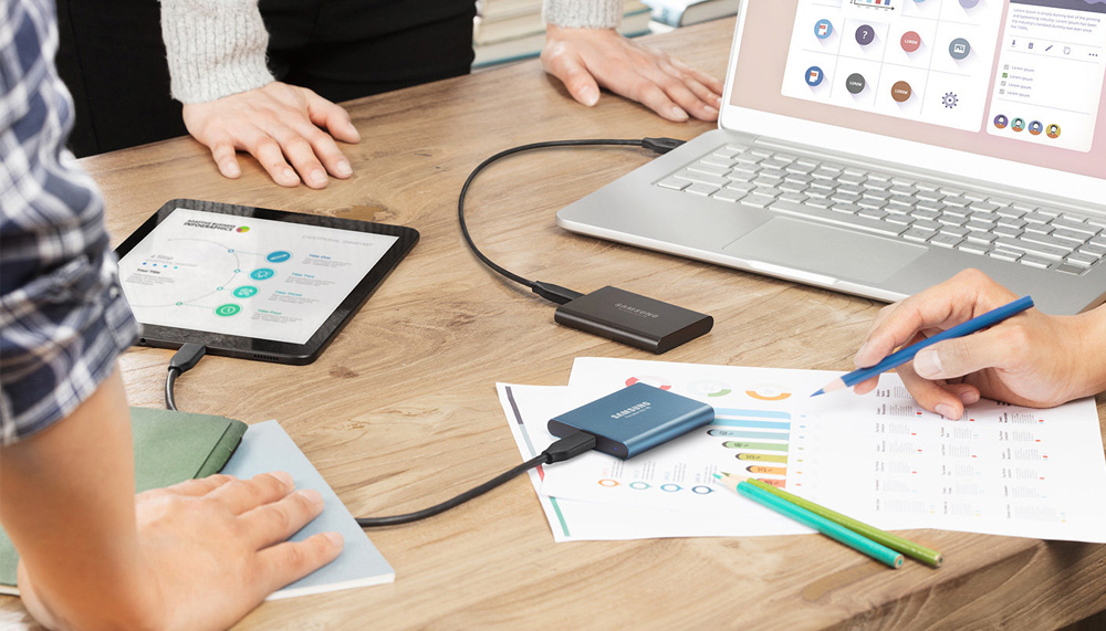 Samsung T5 1TB Portable SSD With USB 3.1 Hardware Encryption - Lake Blue