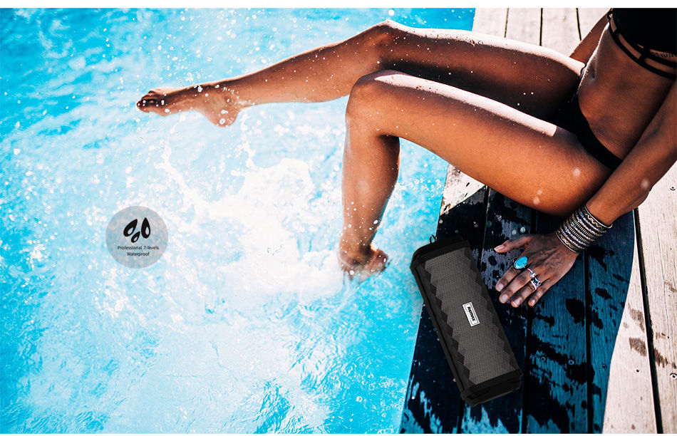 REMAX RB-M12 Bluetooth Speaker with Mic IPX7 Water Resistance 4000mAh - Black