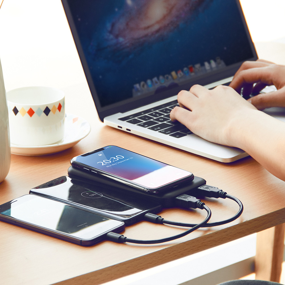 Tronsmart AirAmp 10000mAh Hybrid Wireless Charging Power Bank for Samsung Galaxy Series S9/S9 Plus iPhone 6/7/8 iPhone X - Black