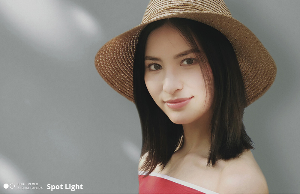 Xiaomi Mi8 6.21 Inch 4G LTE Smartphone Snapdragon 845 6GB 64GB Dual 12MP Rear Cameras MIUI 9 AMOLED Screen NFC Face ID Type-C Fast Charge - Black