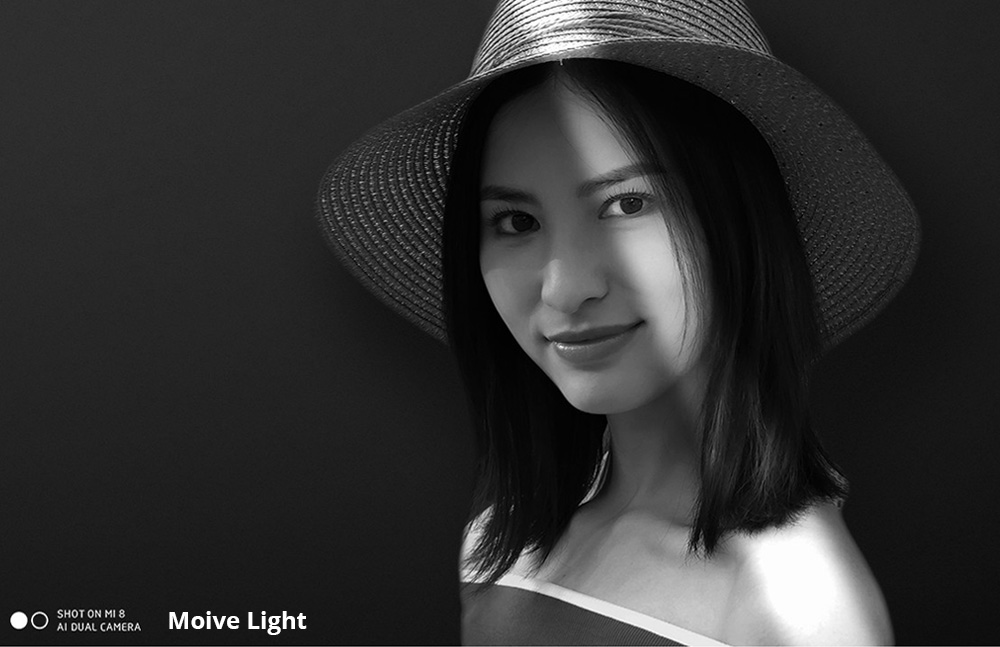 Xiaomi Mi8 6.21 Inch 4G LTE Smartphone Snapdragon 845 6GB 64GB Dual 12MP Rear Cameras MIUI 9 AMOLED Screen NFC Face ID Type-C Fast Charge - Black