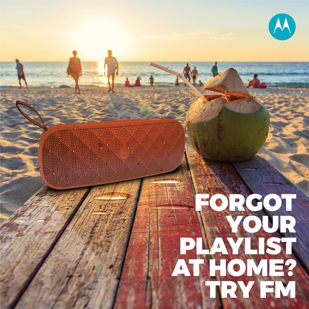 Motorola Sonic Play + 275 Bluetooth Speaker FM Enabled - Red