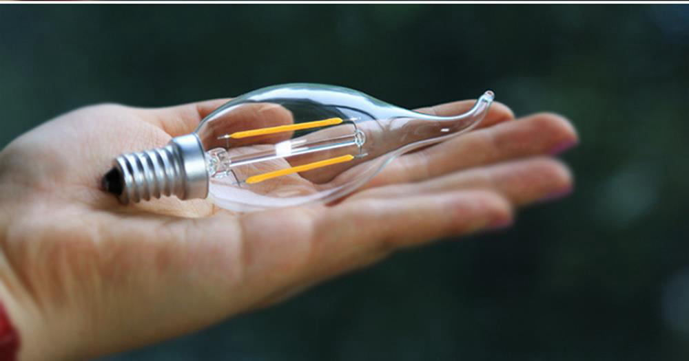 C35 E14 Candle Light Bulb 2700K Warm White Retro LED Filament Lamp