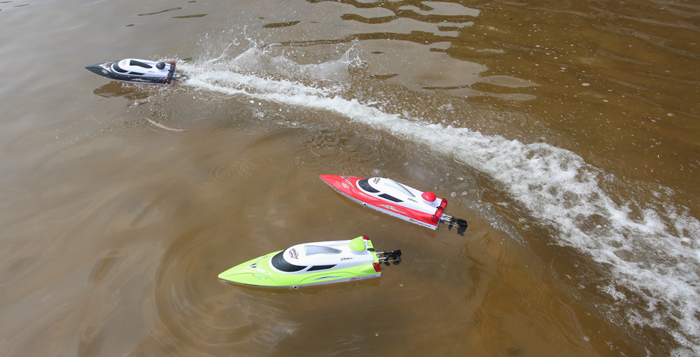 HJ806 2.4G High Speed 35km/h RC Boat Built-in Water Cooling System - Red