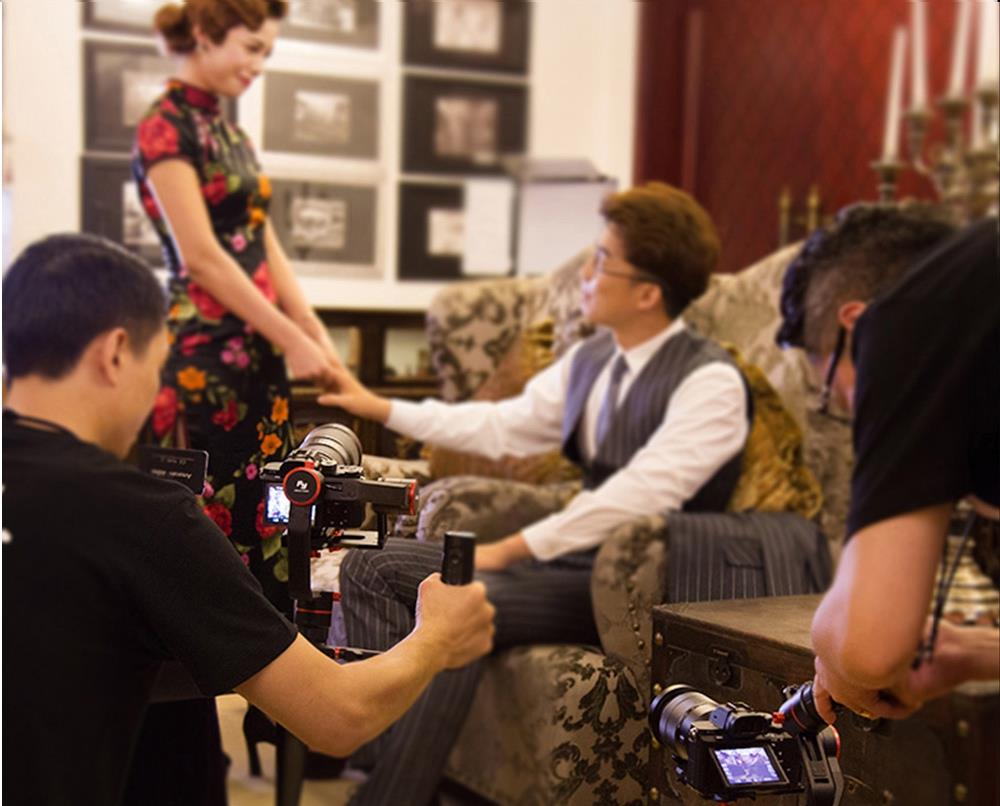 Feiyu Tech A1000 3-Axis Handled Gimbal Stabilizer for Mirrorless DSLR Camera - Double Handheld