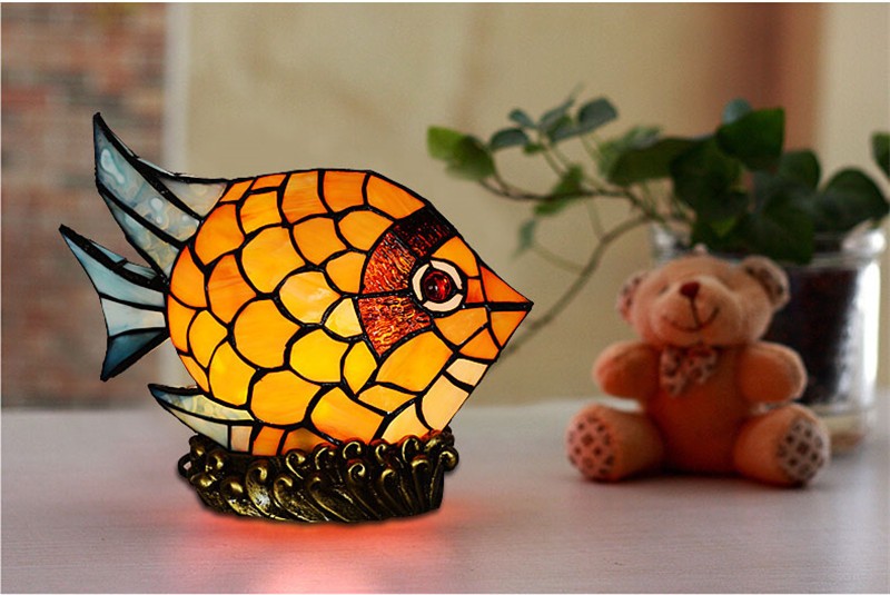 FUMAT Nordic Stained Glass Colorful Fish Table Lamp