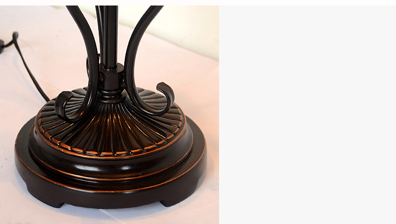 FUMAT Tiffany Style Stained Glass Handcrafted Table Lamp - Creative Red Maple Leaf Desgin