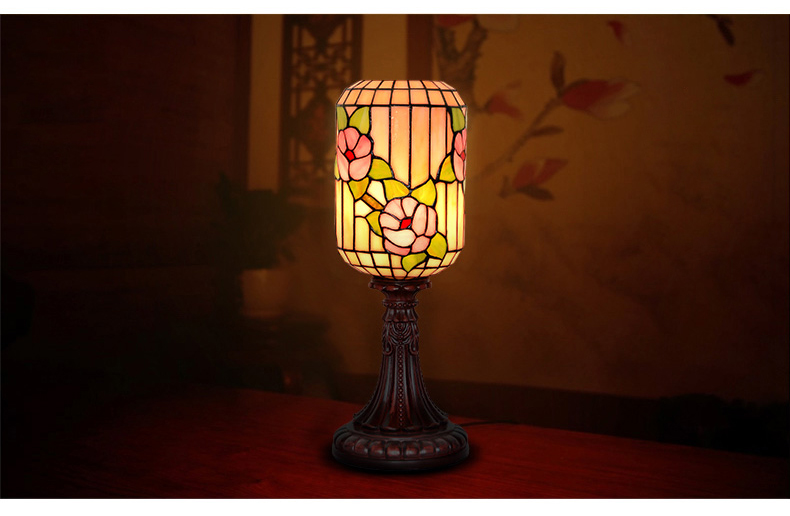 FUMAT Tiffany Style Stained Glass Table Lamp - Chinese Style Retro Red Plum Design