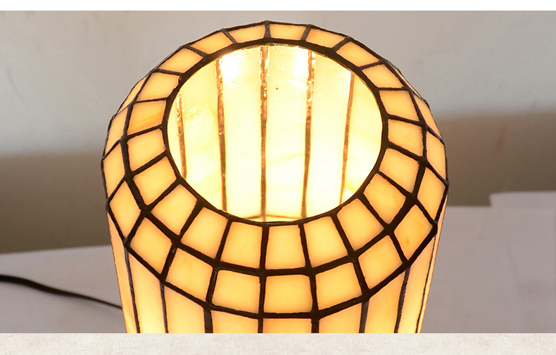 FUMAT Tiffany Style Stained Glass Table Lamp - Chinese Style Retro Red Plum Design