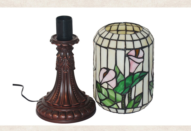 FUMAT Tiffany Style Stained Glass Table Lamp - Chinese Style Retro Red Plum Design