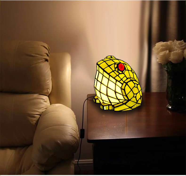 FUMAT Tiffany Style Stained Glass Handcrafted Table Lamp - Creative Frog Design