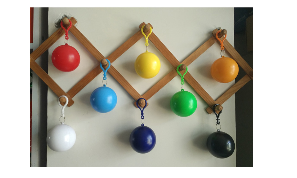 5PCS Disposable Emergency Raincoats Colorful Rain Poncho With Hook Portable Sphere Design - 5 Colors Random