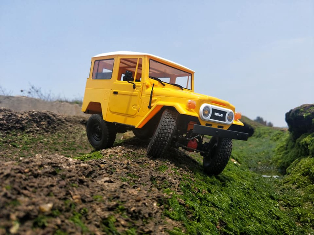 WPL C34 FJ40 1/16 4WD 2.4G Crawler Climbing Vehicle RC Car RTR - Blue