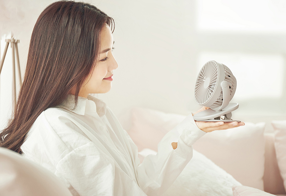 Xiaomi SOLOVE F3 Mini Clip Fan 360 Degrees Rotation Three Speeds Setting USB Charging - White