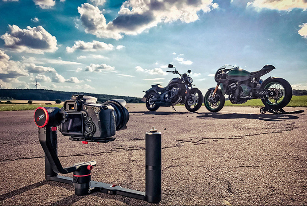 Feiyu Tech A2000 3-Axis Brushless Handheld Gimbal for  Mirrorless DSLR Camera - Single Handheld