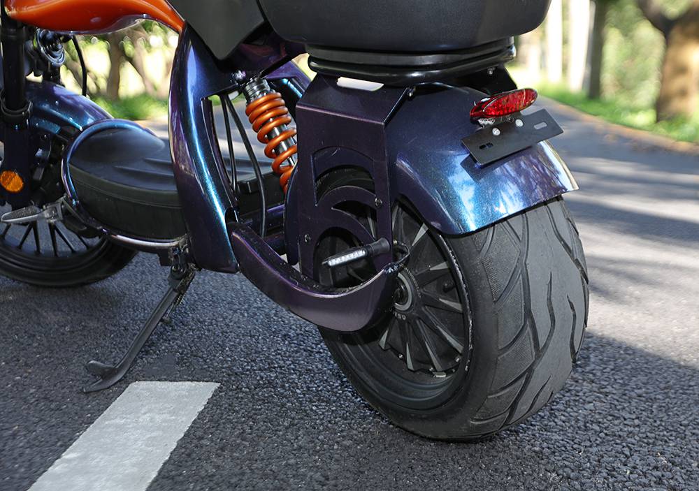 CityCoco Racing Electric Motor Cycle E-Bike 2000W Brushless Motor 28Ah Battery Max Speed 45km/h Front 16" Rear 13" Fat Tire Hydraulic Disc Brake LED Light