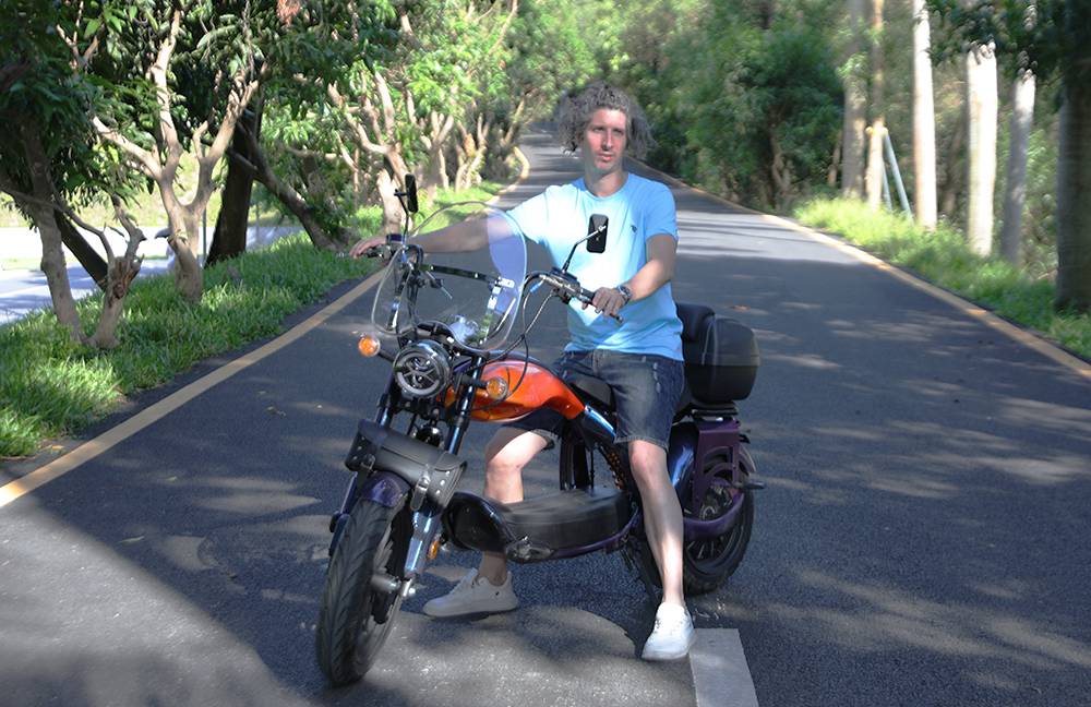 CityCoco Racing Electric Motor Cycle E-Bike 2000W Brushless Motor 28Ah Battery Max Speed 45km/h Front 16" Rear 13" Fat Tire Hydraulic Disc Brake LED Light