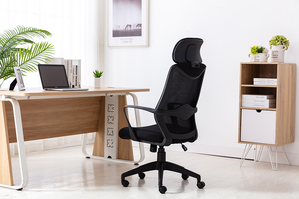 Home Office Mesh Rotatable Chair Height Adjustable with Ergonomic High Backrest and Casters - Black