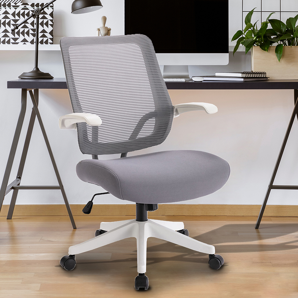 Home Office Mesh Adjustable Chair with Ergonomic Backrest and Casters - White