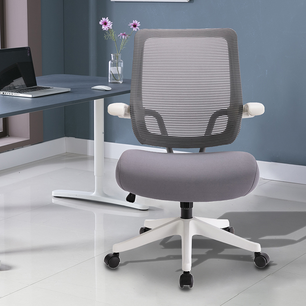 Home Office Mesh Adjustable Chair with Ergonomic Backrest and Casters - White