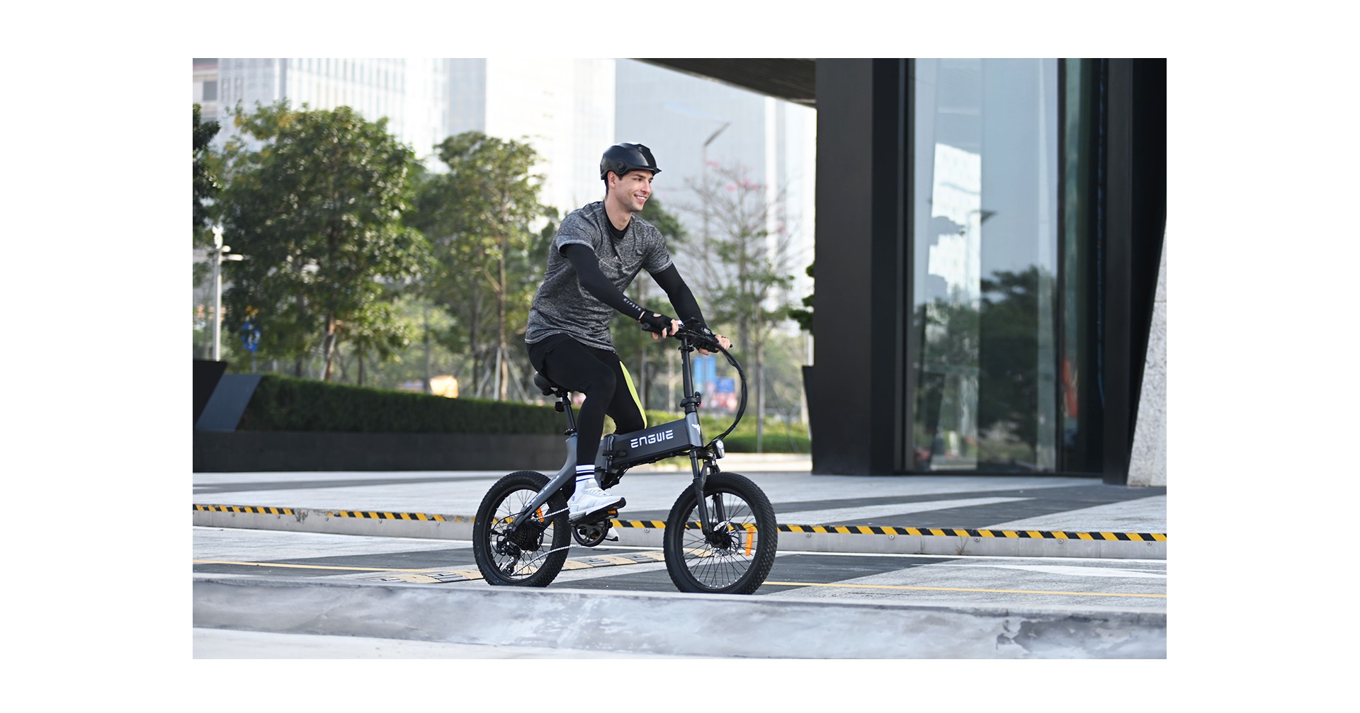 https://img.gkbcdn.com/s3/d/202203/ENGWE-C20-Pro-Folding-Electric-Bicycle-36V-19-2Ah-Battery---Gray-498467-5.jpg