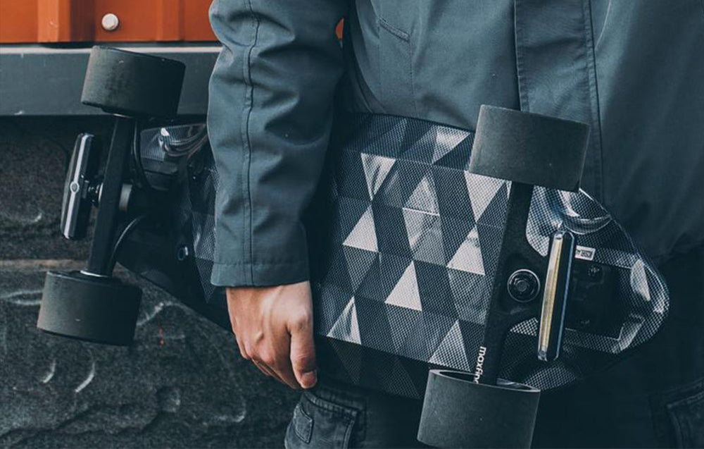 Maxfind Max2 Pro Electric Skateboard 600W Single Motor Max Speed 32km/h Max Range 25km with Remote Control