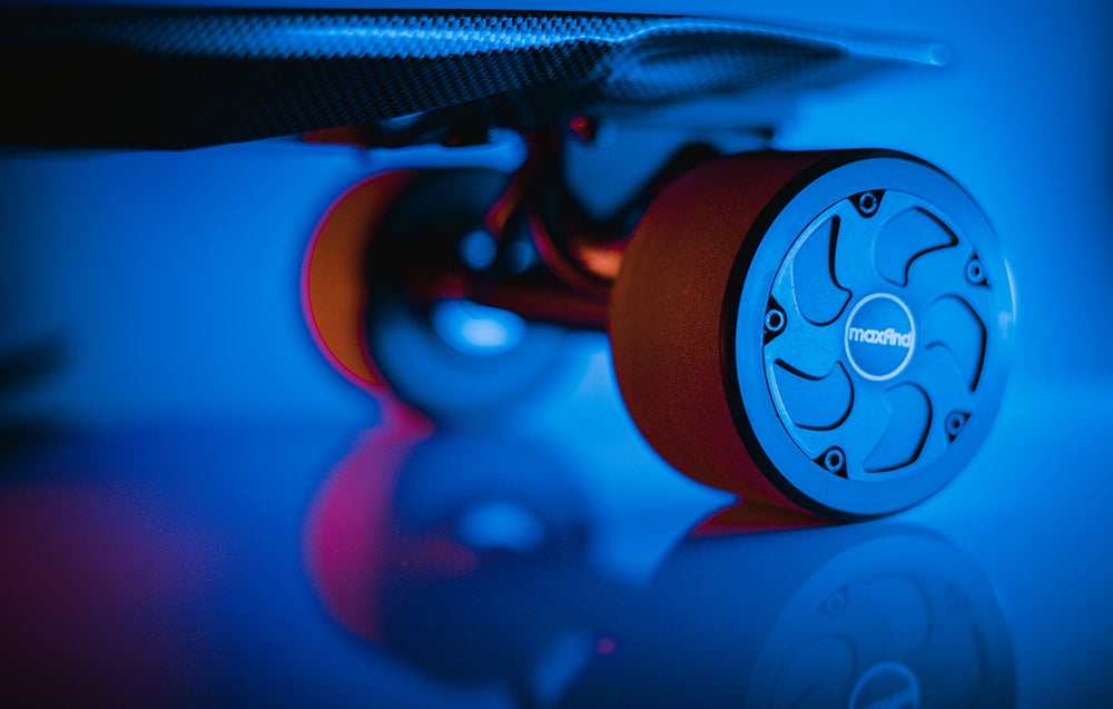 Maxfind Max2 Pro Electric Skateboard 600W Single Motor Max Speed 32km/h Max Range 25km with Remote Control