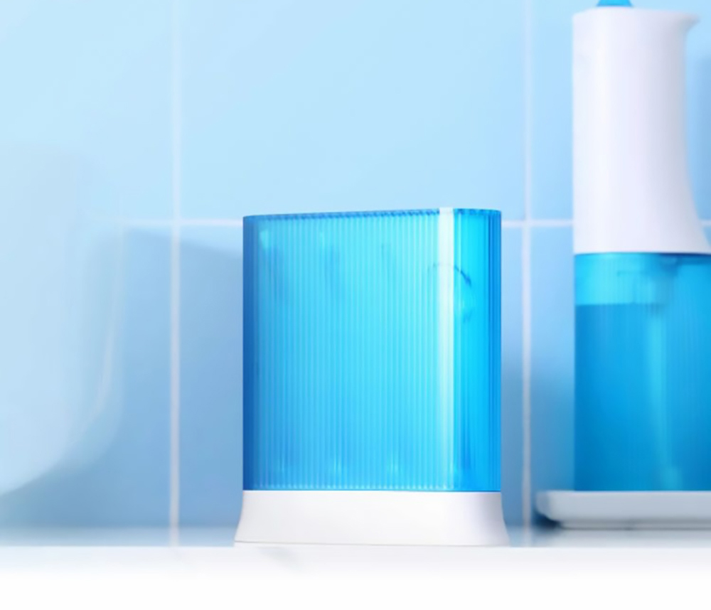 SOOCAS W3 Pro Portable Electric Oral Irrigator with 3 Modes 240ml Dental Teeth Cleaner 4 Nozzles IPX7 Waterproof