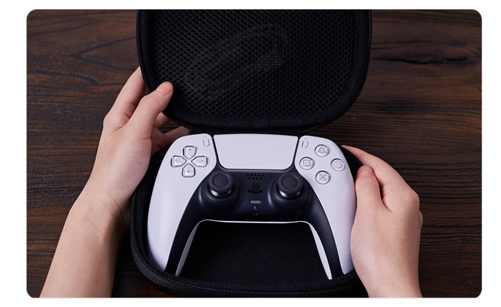 8BitDo Classic Controller Travel Case for Sn30 Pro+ & Pro 2 Controllers, Switch Pro, PS5, PS4, Xbox One Controller