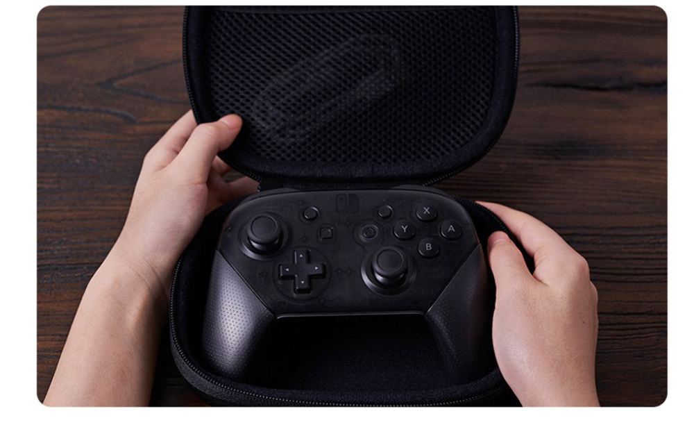 8BitDo Classic Controller Travel Case for Sn30 Pro+ & Pro 2 Controllers, Switch Pro, PS5, PS4, Xbox One Controller