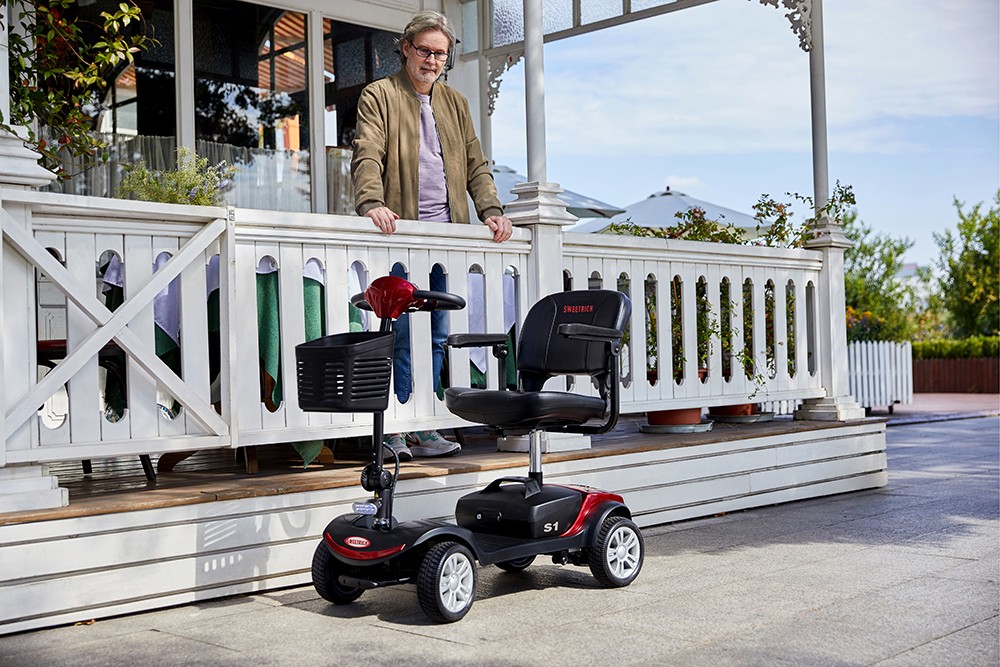 Sweetrich 1000S 300W Folding 4 Wheels Electric Mobility Scooter for Elderly and Disabled - Red
