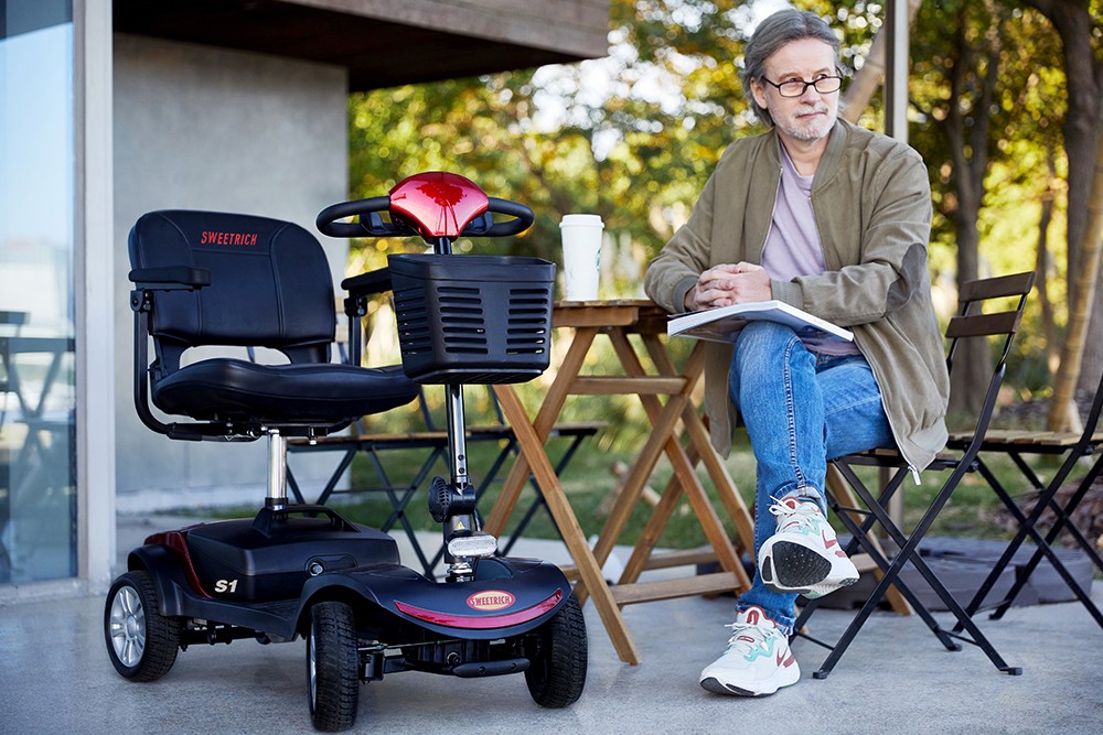 Sweetrich 1000S 300W Folding 4 Wheels Electric Mobility Scooter for Elderly and Disabled - Red