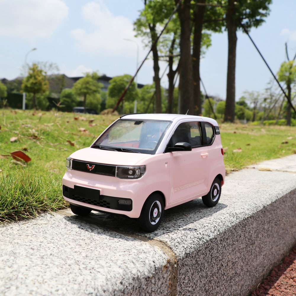 WPL D32 D22 1/16 2.4G Mini RC Car 4CH Off-Road Remote Control Drift High Speed Car With Led Lights - White