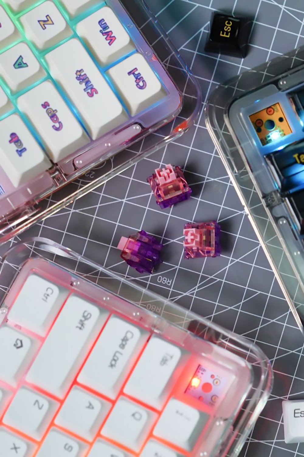 FirstBlood B67 65% Full Acrylic Gasket Mount Wired/Bluetooth/2.4G Triple Mode RGB Mechanical Keyboard - Crystal Clear