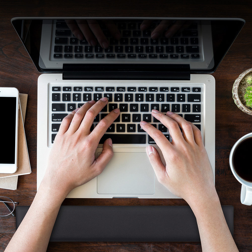 Redragon P036 Meteor M Keyboard Wrist Rest Pad Soft Memory Foam Wrist Support Anti-Slip Rubber Base Size 359*73*17mm