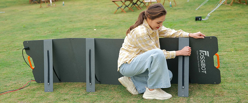 FOSSiBOT SP200 18V 200W Foldable Solar Panel, 23.4% High Efficiency Monocrystalline Solar Cells, for Power Station MPPT Foldable Solar Charger with Adjustable Stand Waterproof IP67, for Outdoor Camping RV Off Grid System, with Standard MC4 Connector