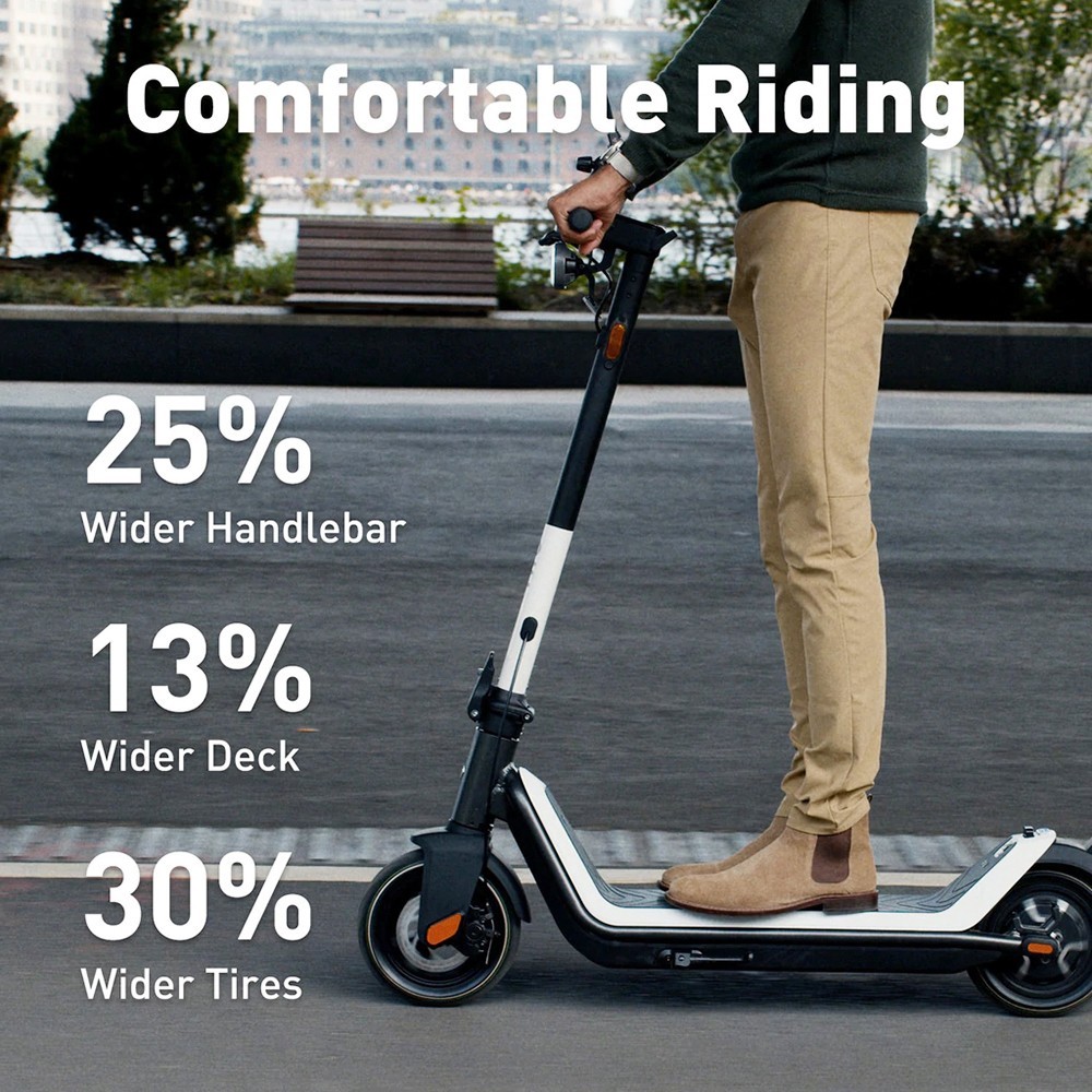 NIU KQi3 Sport 9.5'' Wheel Electric Scooter 300W Rated Motor 25km/h Max Speed with APP 40km Mileage 120kg Max Weight - Black