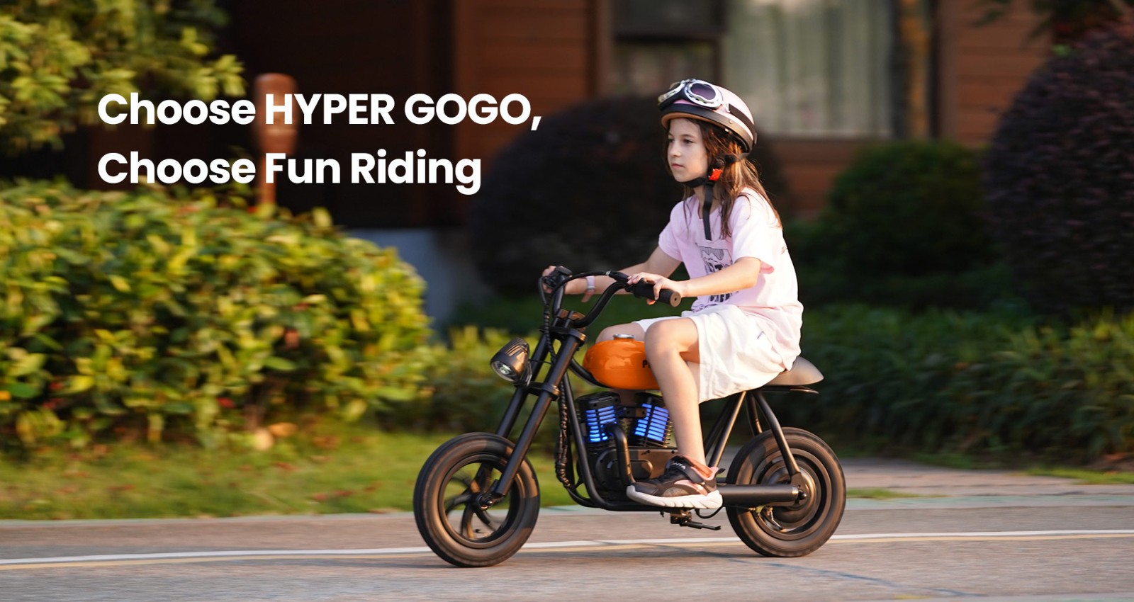 HYPER GOGO Elektrická motorka pre deti 12'' Pneumatiky s reproduktorom Bluetooth Simulovaný displej s hmlou Zástrčka EÚ - oranžová