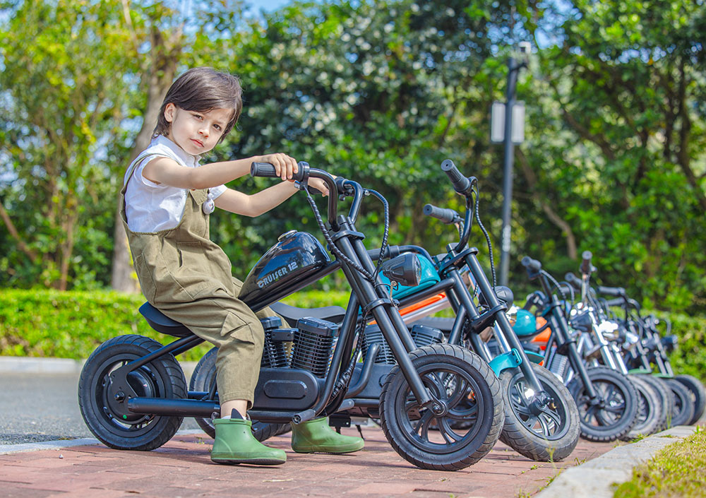 HYPER GOGO Cruiser 12 Electric Motorcycle for Kids 24V 5.2Ah Battery 160W Motor 10MPH Max Speed 12