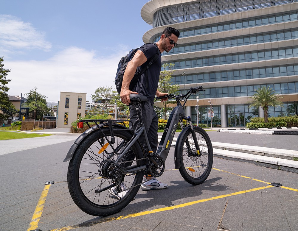 Elektrobicykel DYU C1, 350W motor, 36V 10Ah batéria, 26*2.5" All-terrain Tires, 25km/h Max Speed, 65km Max Range, Dual Disc Brakes