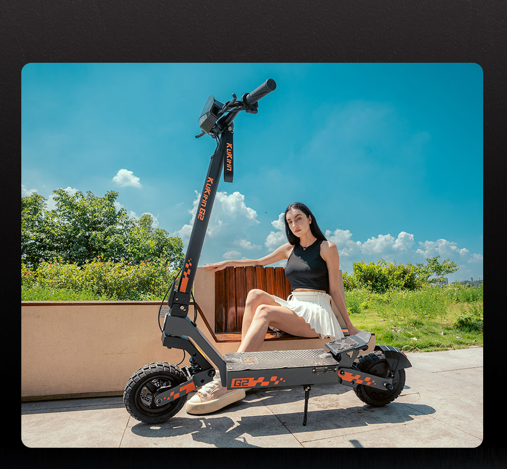 Kukirin G2 Faltbarer E-Scooter, 800W Motor, 48V 15Ah Akku, 10 Zoll Reifen, 45 km/h Höchstgeschwindigkeit, 55 km Reichweite, Touchscreen-Display, Scheibenbremsen vorne und hinten