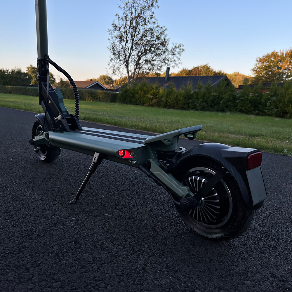 Trottinette &eacute;lectrique Ausom GX1 20 km/h Moteur 500 W Batterie 48 V 15,6 Ah 9
