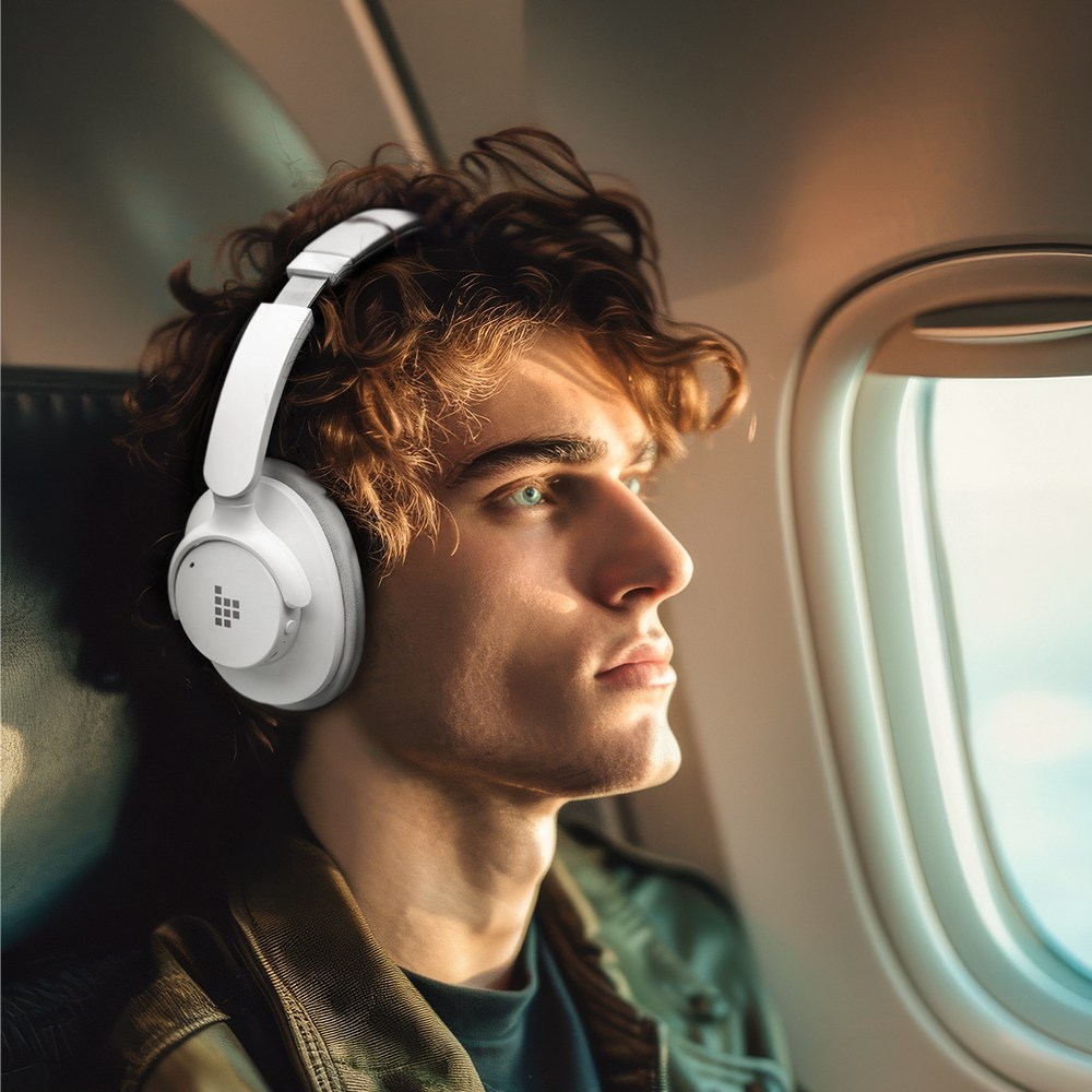 Slúchadlá Tronsmart Sounfii Q20 ANC Bluetooth, 50 hodín autonómie, 90° otočné náušníky, párovanie s 2 zariadeniami, ovládanie aplikácií Tronsmart, vstavaný mikrofón pre čisté hovory, aktívne potláčanie hluku - biele