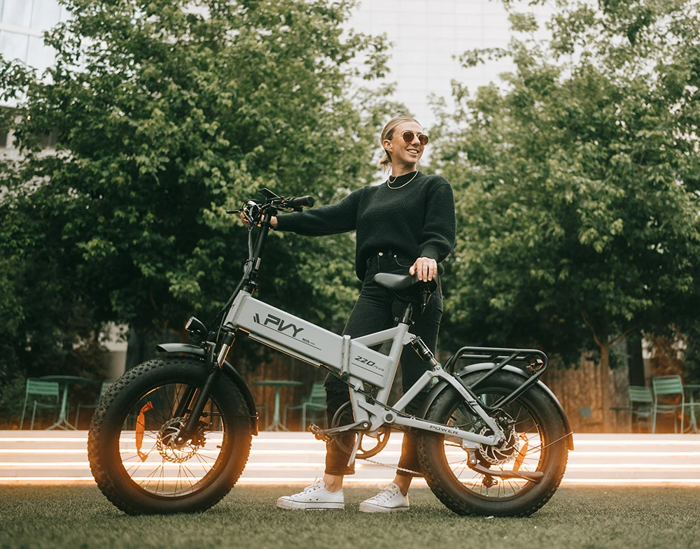 PVY Z20 Plus Faltbares E-Bike, 20 x 4,0 Zoll dicke Reifen, 1000-W-Motor, 50 km/h Geschwindigkeit, 16,5-Ah-Akku, 80&ndash;120 km Reichweite, 150 kg Tragkraft &ndash; Grau
