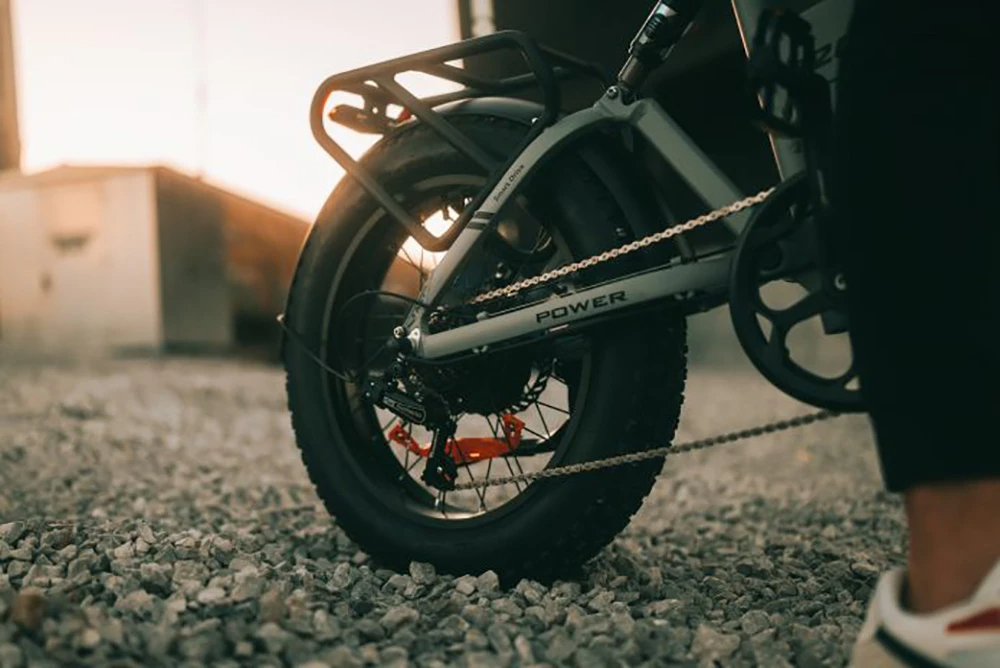 PVY Z20 Plus Faltbares E-Bike, 20 x 4,0 Zoll dicke Reifen, 1000-W-Motor, 50 km/h Geschwindigkeit, 16,5-Ah-Akku, 80&ndash;120 km Reichweite, 150 kg Tragkraft &ndash; Grau
